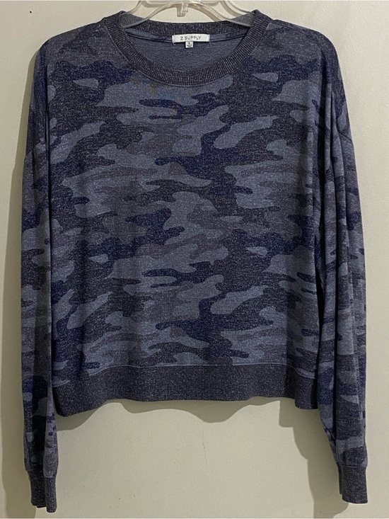 Z Supply Tops - Z Supply Women’s Navy & Gray Camo Crewneck Sweater